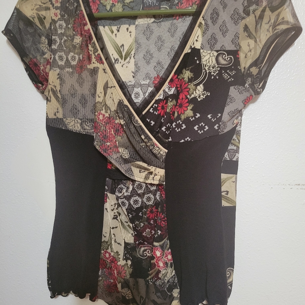 EUC Cute ANAC short sleeve top